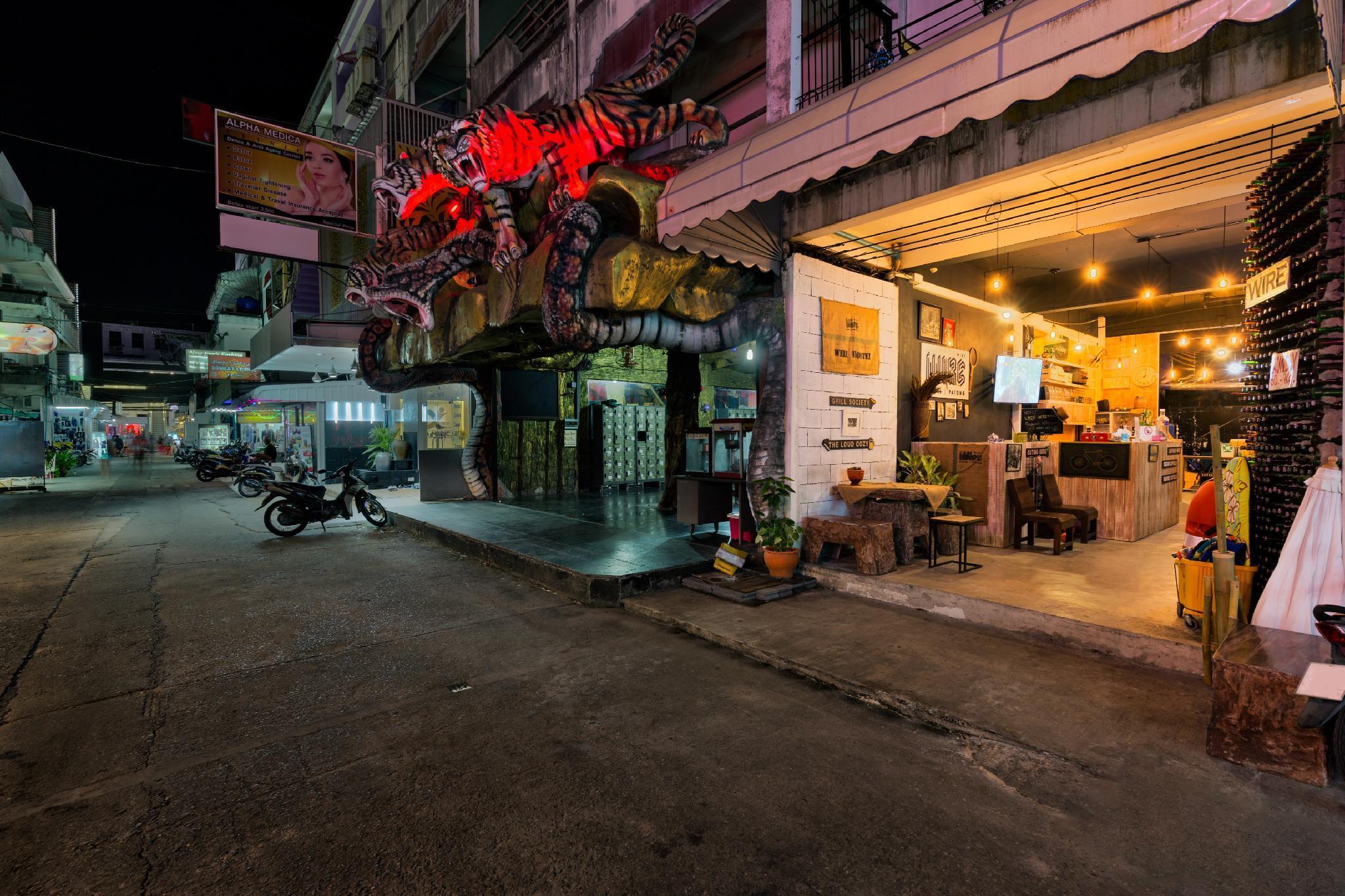 Wire Hostel Patong Exterior foto